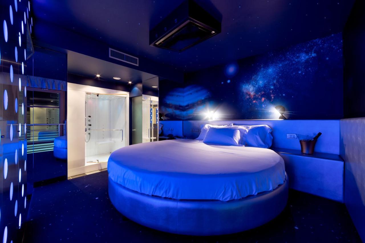 Motel Hotel Piranha 카메리아노 외부 사진